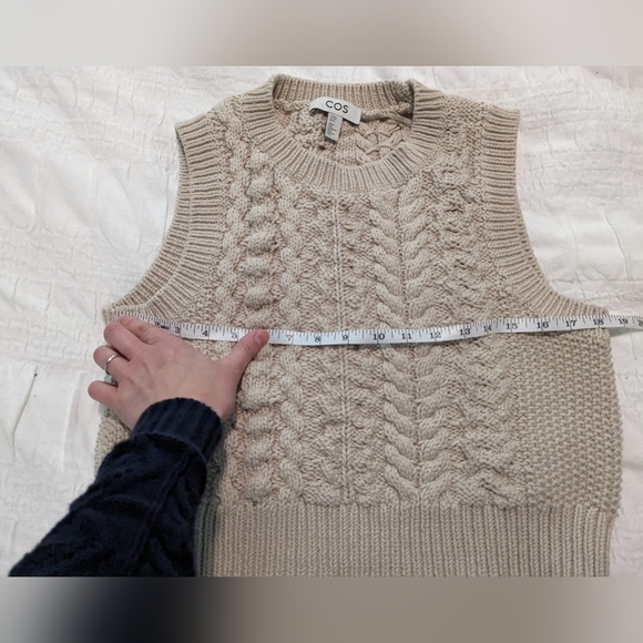 COS Sweater vest - Picture 6 of 7